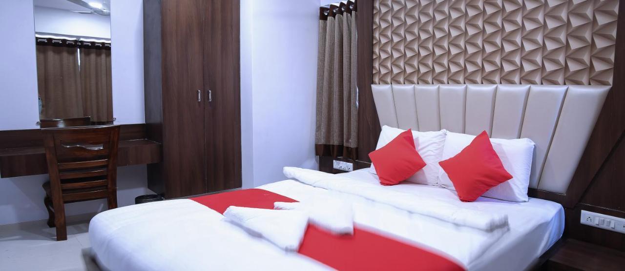 Hotel Apple Inn Nová Bombaj Exteriér fotografie